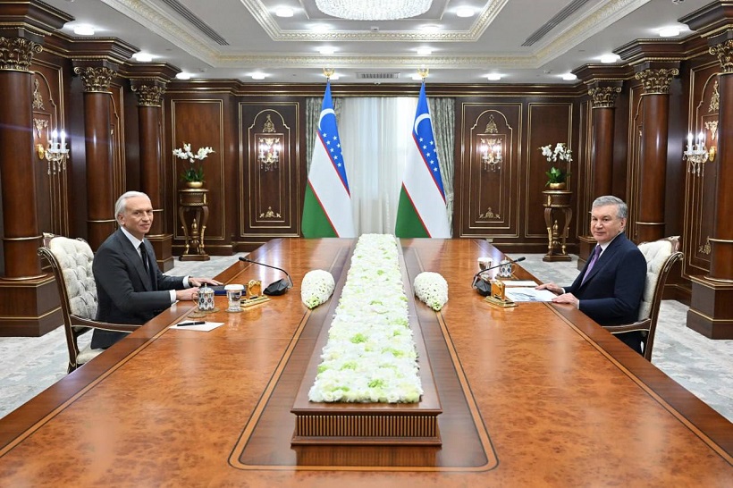 Президент Узбекистана рассмотрел перспективные планы сотрудничества с компанией «Газпром нефть»