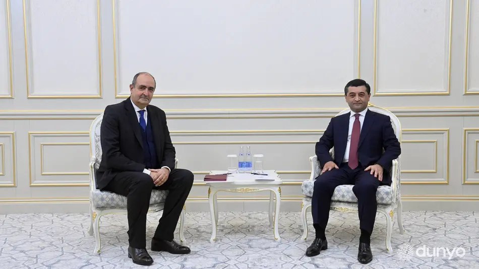 Вновь назначенный посол Италии вручил копии верительных грамот