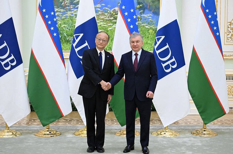 Президент Узбекистана выступил за дальнейшее расширение стратегического партнерства с АБР