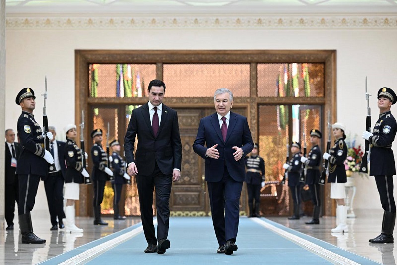 Президенты Узбекистан и Туркменистана подчеркнули важность расширения стратегического партнерства