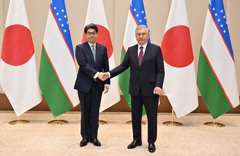 Президент Узбекистана принял делегацию Японии