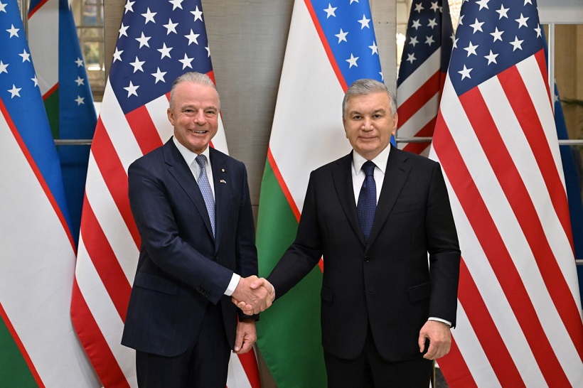 Президент Узбекистана поддержал планы по расширению партнерства с «Boeing»