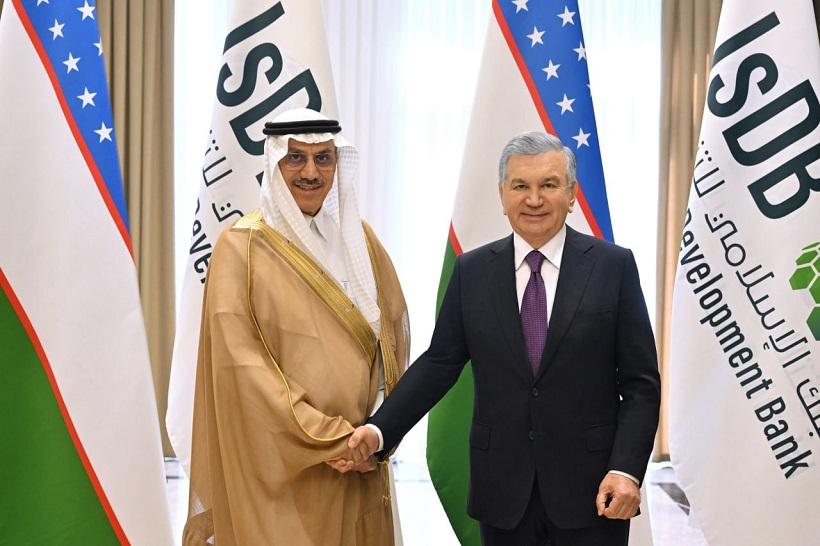 Президент Узбекистана выступил за принятие новой Программы стратегического партнерства с ИБР