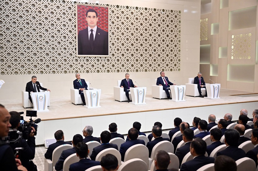 Президент Узбекистана принял участие в специальном мероприятии в рамках подготовки к Консультативной встрече глав государств региона