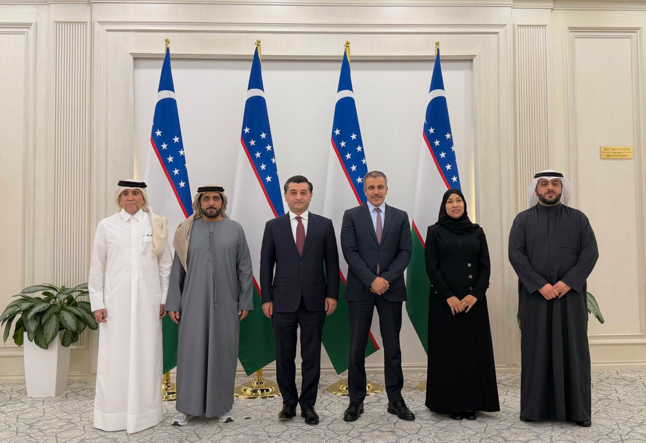 Министр иностранных дел Узбекистана встретился с послами ОАЭ, Кувейта, Саудовской Аравии, Катара и Омана