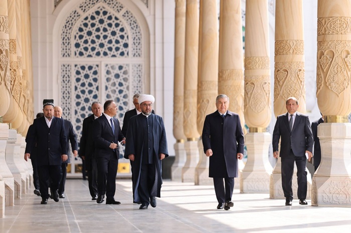 Tribute paid to the blessed memory of Imam Bukhari