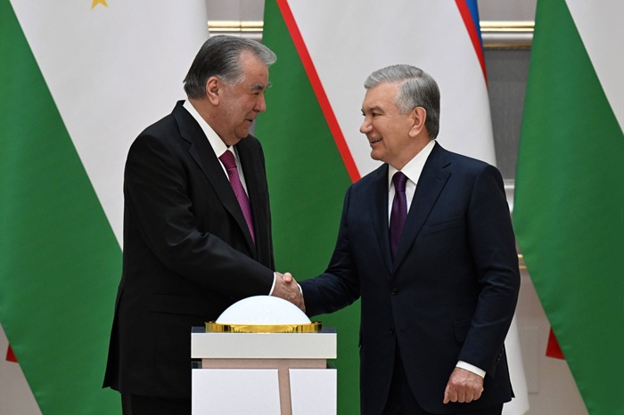 Presidents of Uzbekistan and Tajikistan participate in the launch ceremony of new projects