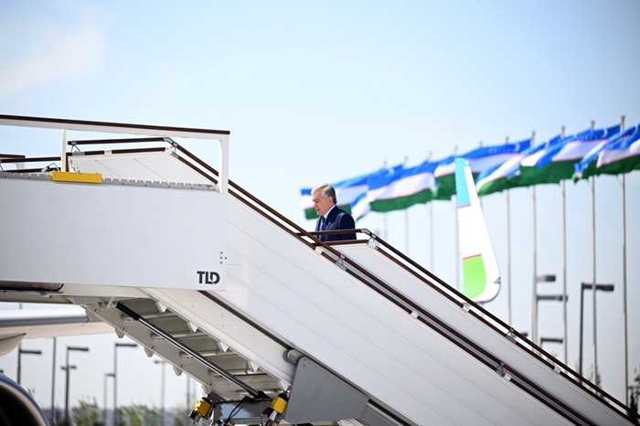 صدر شوکت مرزیایف بخارا روانہ ہو گئے