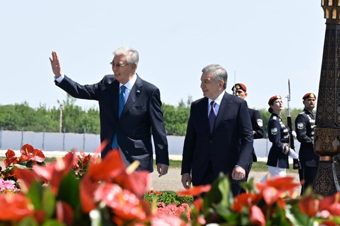 Presidents of Uzbekistan and Kazakhstan meet in Bukhara