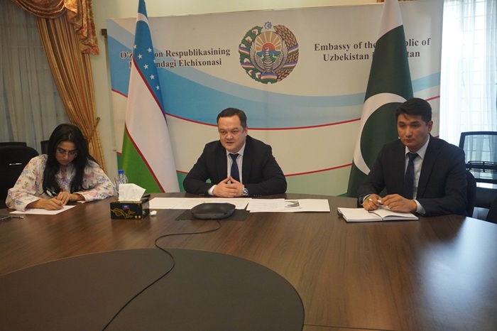 Обсуждены перспективы сотрудничества в фармацевтической сфере с пакистанской компанией