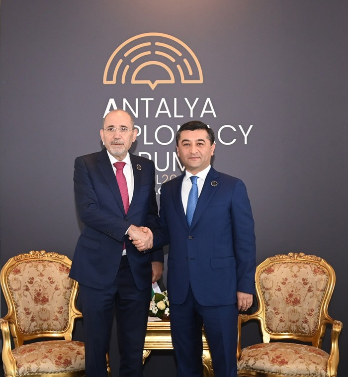 Министр иностранных дел Узбекистана провел встречу с заместителем Премьер-министра, министром иностранных дел и по делам экспатриантов Иордании