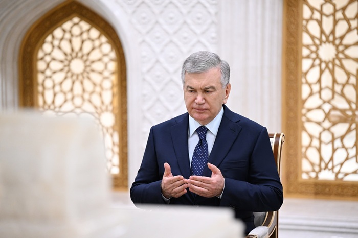 President visits Imam Bukhari Mausoleum