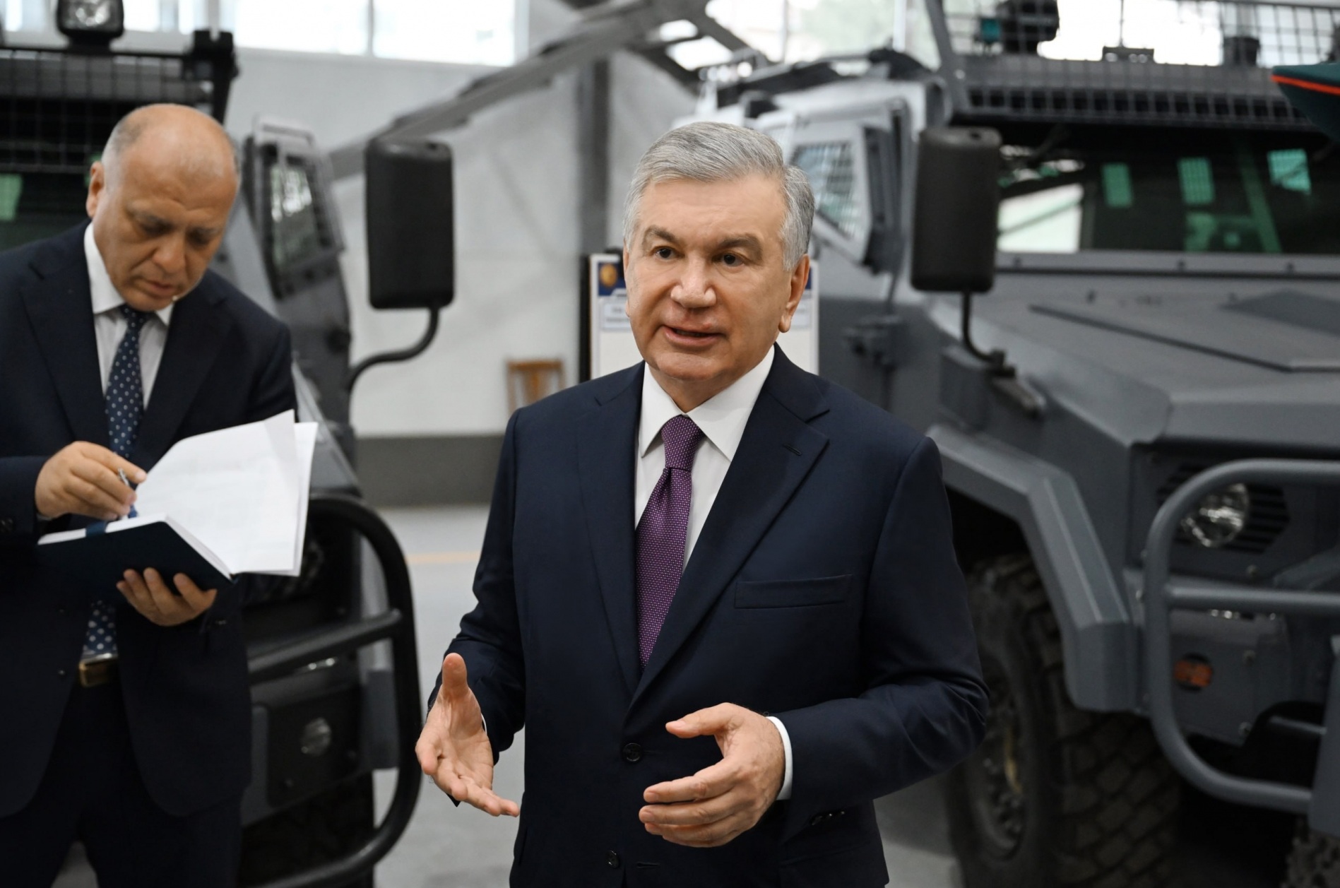 Президент нашей страны посетил предприятие по производству спецтехники и механизмов