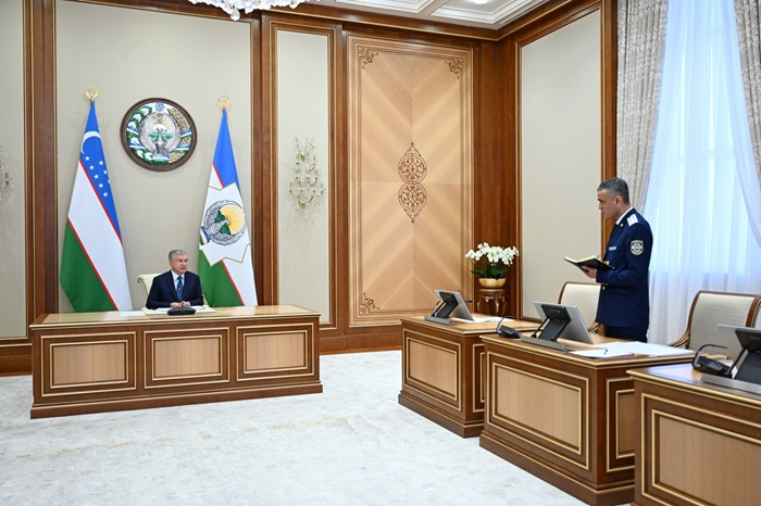 Measures to develop the livestock and poultry sectors discussed