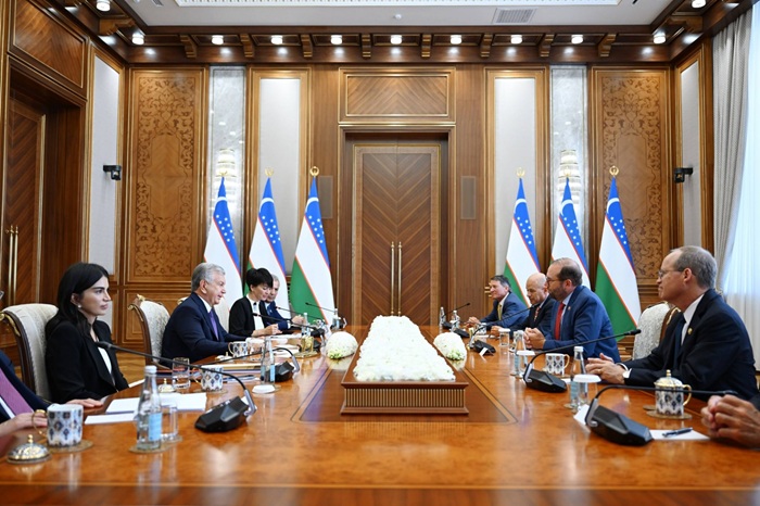 O‘zbekiston Prezidenti AQSh Kongressi Vakillar palatasi delegatsiyasini qabul qildi