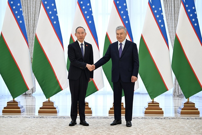 Президент Узбекистана принял делегацию Китая