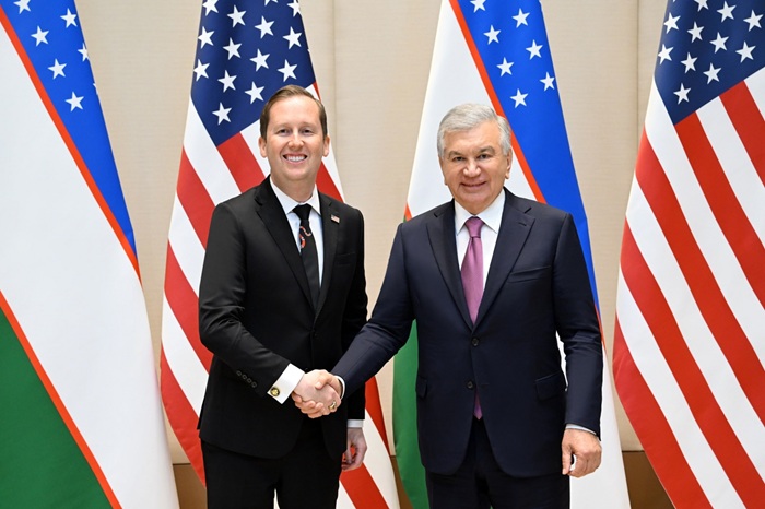 Президент Узбекистана обсудил со специальным посланником президента США повестку предстоящих мероприятий